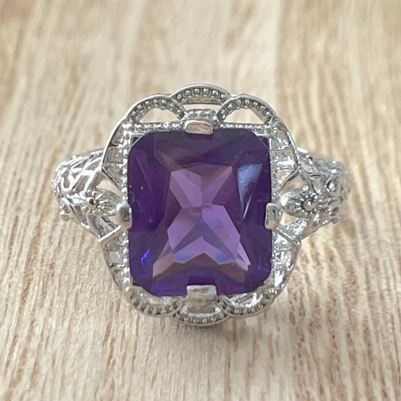 Radiant Cut Simulated Amethyst Art Deco Filigree Ring - 925 Sterling Silver - Picture 1 of 5